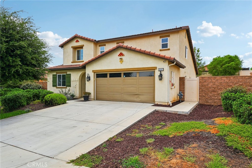 33157 Big Range Drive Property Photo 1