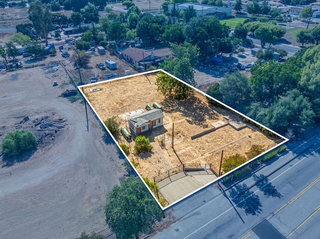 24409 Jefferson Avenue Property Photo 1