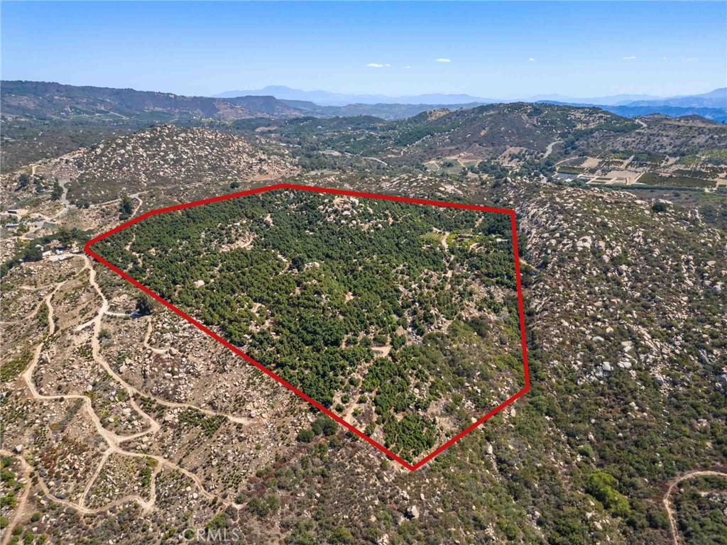 0 Los Casitas Property Photo 2