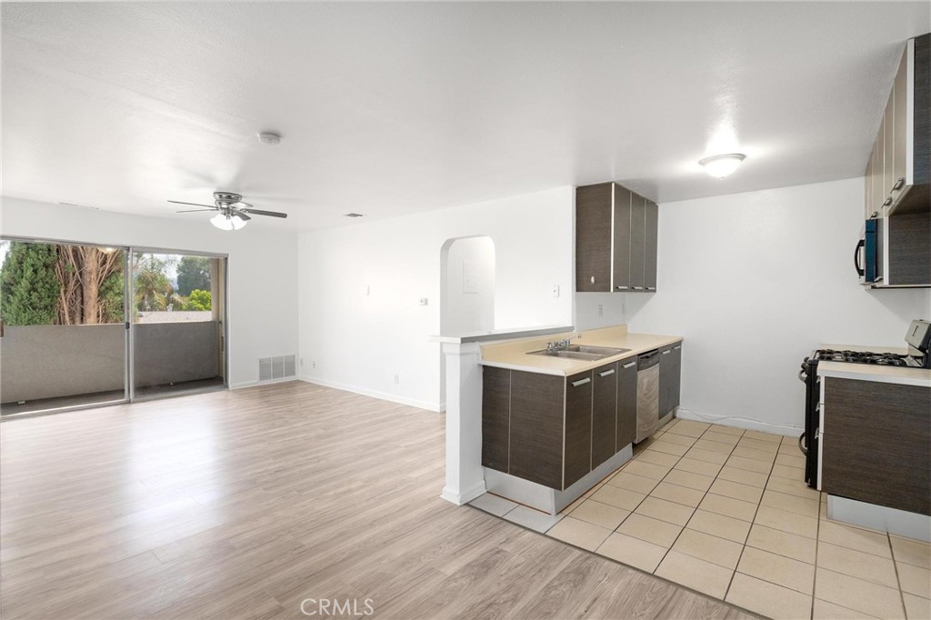 7254 Vassar Ave 308