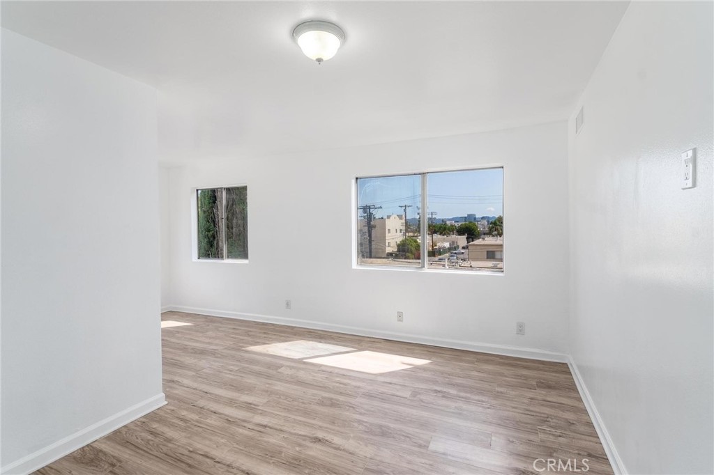 7254 Vassar Ave 308 Property Photo 2