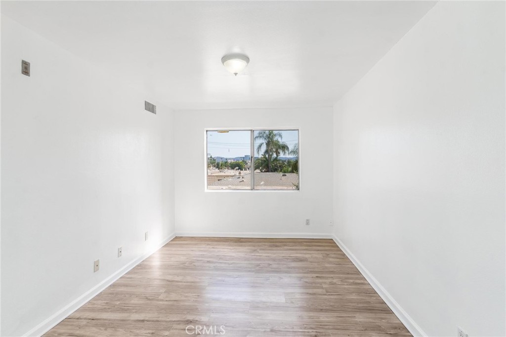 7254 Vassar Ave 308 Property Photo 8