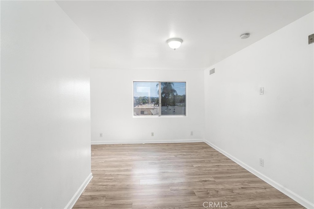 7254 Vassar Ave 308 Property Photo 11