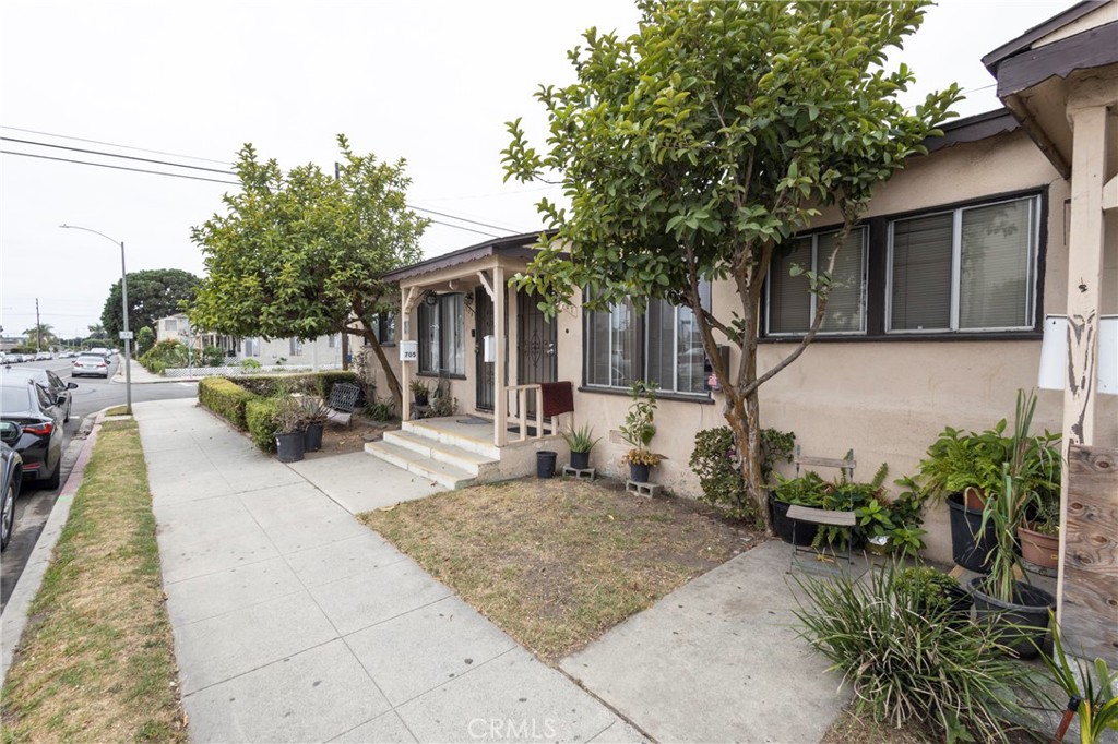 705 Mcdonald Avenue Property Photo 1