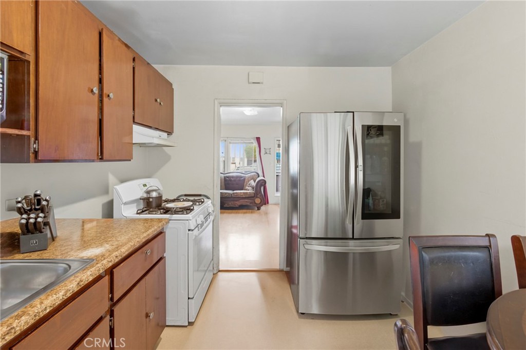 705 Mcdonald Avenue Property Photo 7