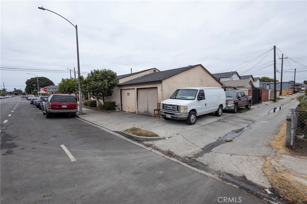 705 Mcdonald Avenue Property Photo 28