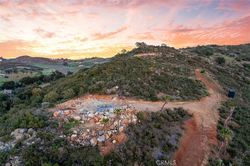 39948 Avenida La Cresta Property Photo 11