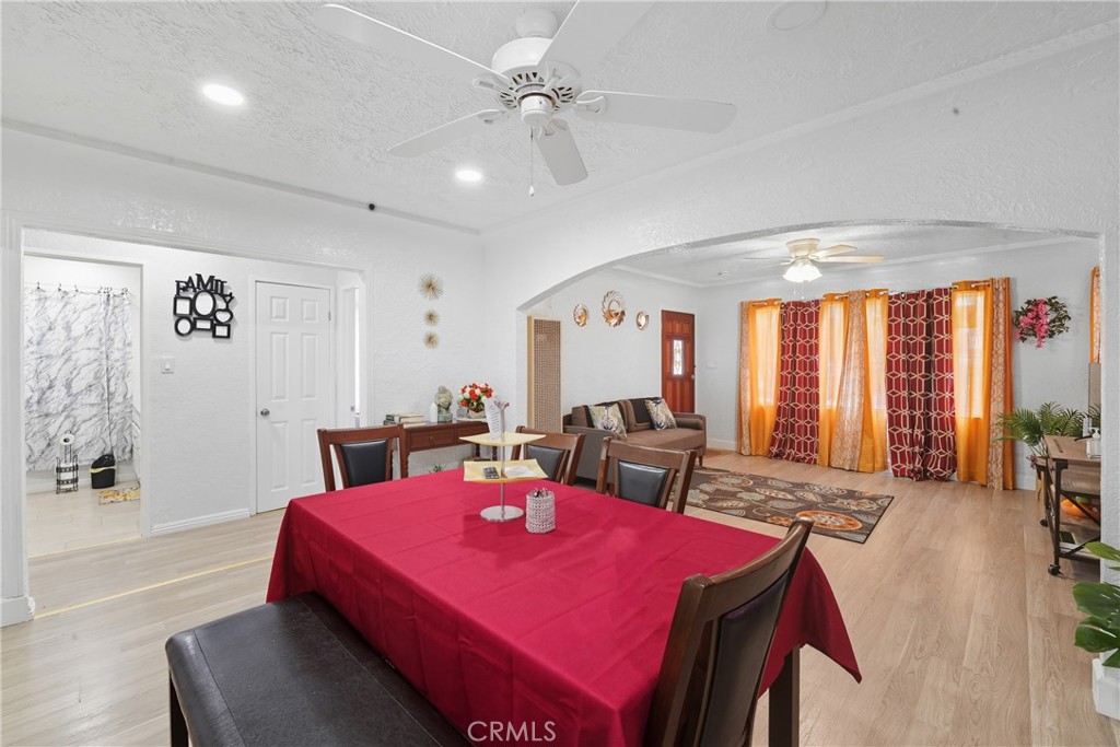 4539 E 53rd St Property Photo 5