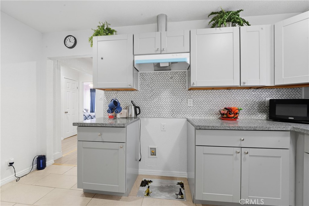 4539 E 53rd St Property Photo 11