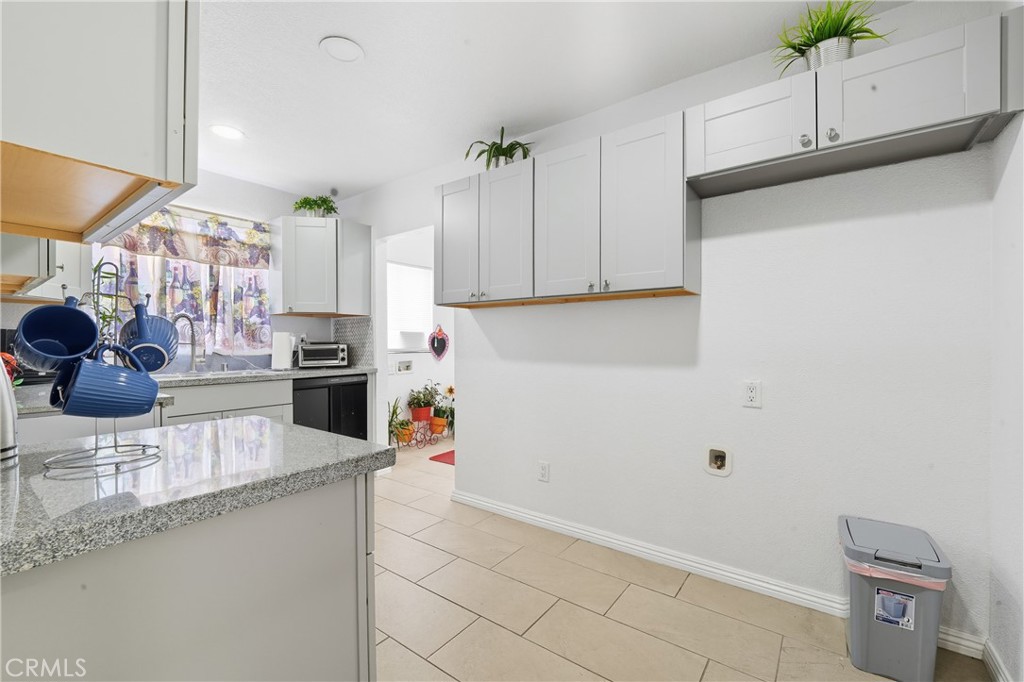 4539 E 53rd St Property Photo 12