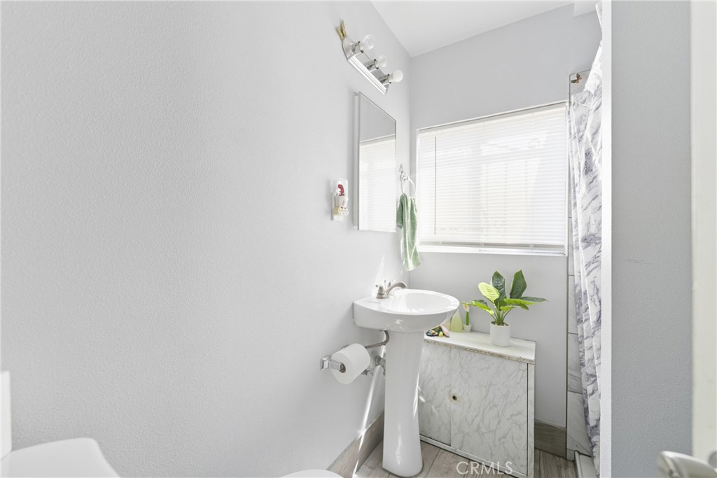 4539 E 53rd St Property Photo 16