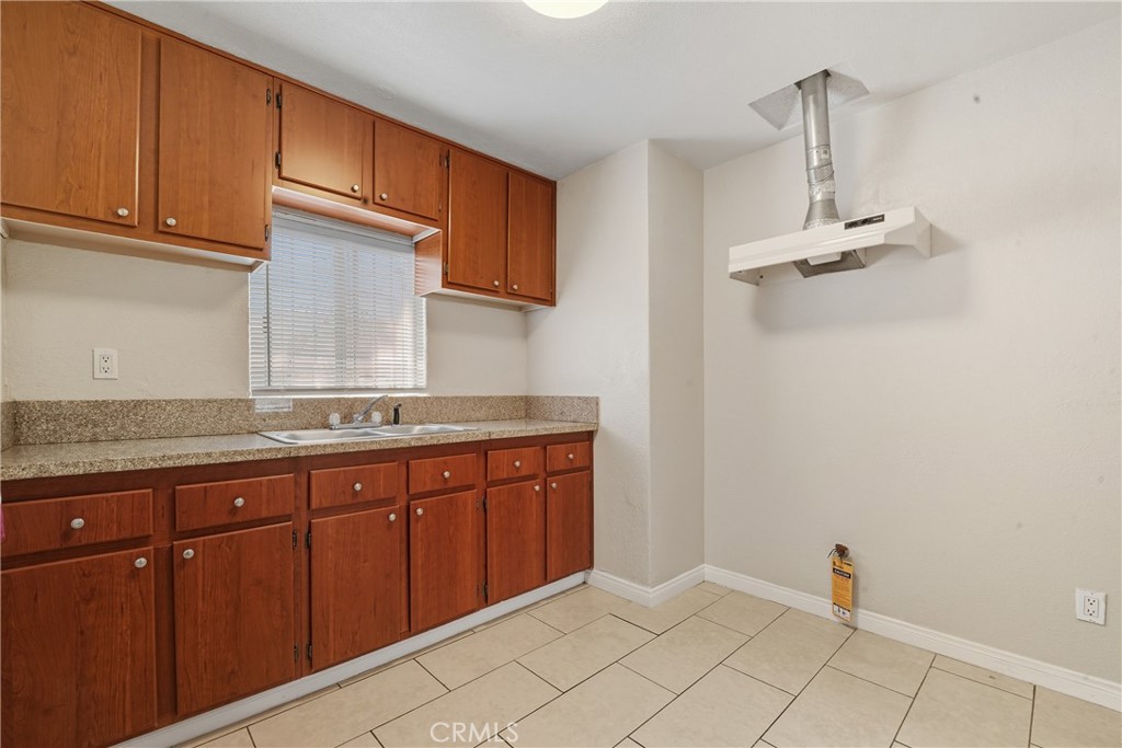 4539 E 53rd St Property Photo 26