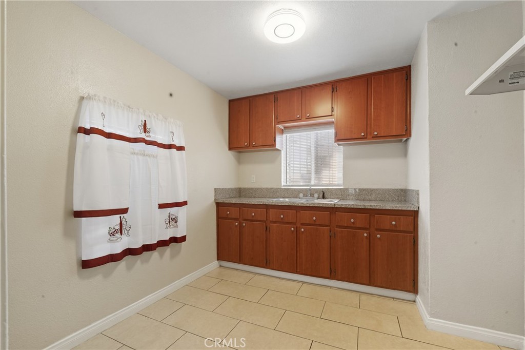 4539 E 53rd St Property Photo 28