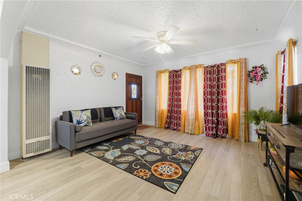 4539 E 53rd St Property Photo 35