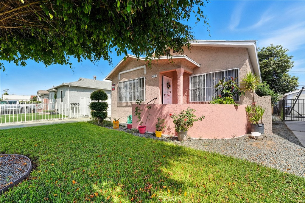 4539 E 53rd St Property Photo 49