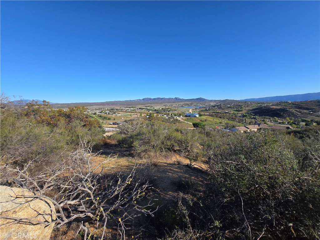 875 Lake Canyon Property Photo 3