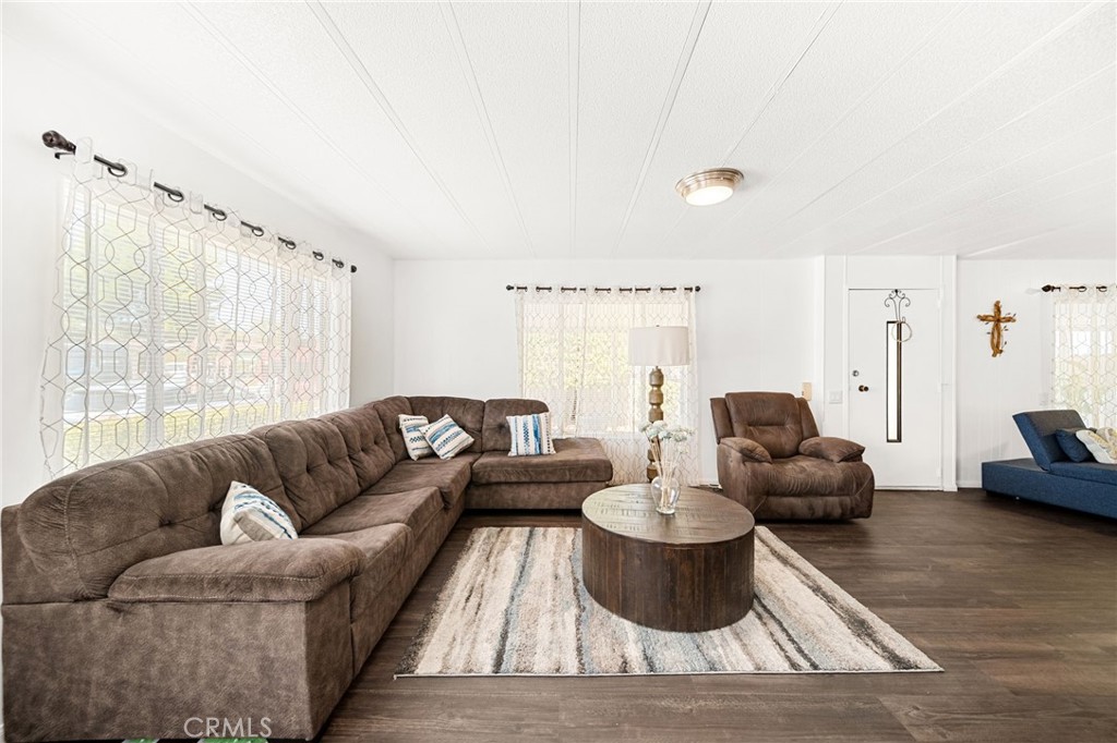 33990 Harvest Way Property Photo 7