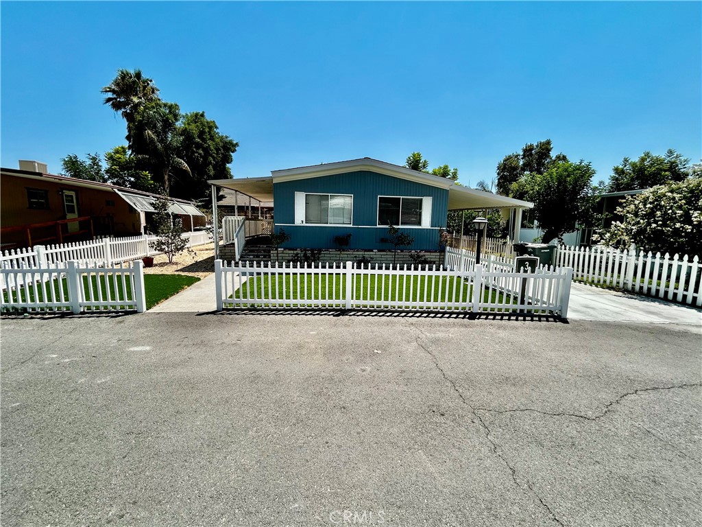 21100 State St 3 Property Photo 2