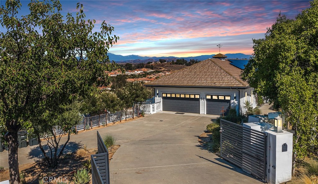 40175 Paseo Sereno Property Photo 2