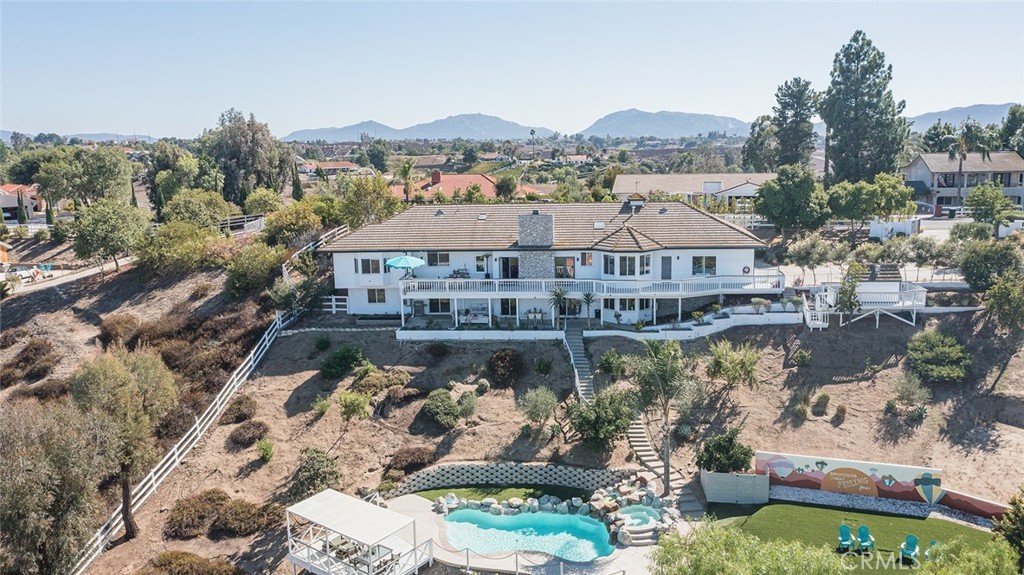 40175 Paseo Sereno Property Photo 6