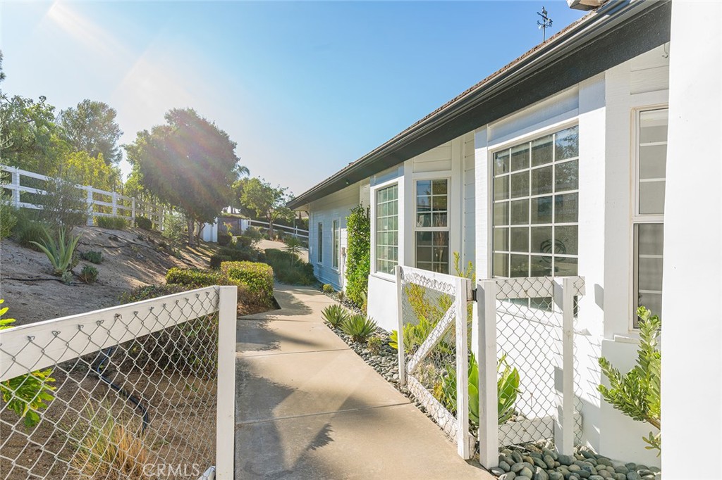 40175 Paseo Sereno Property Photo 15
