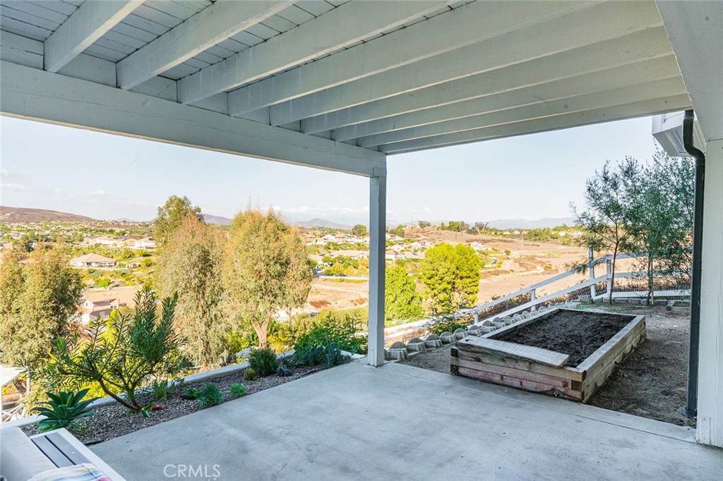 40175 Paseo Sereno Property Photo 32