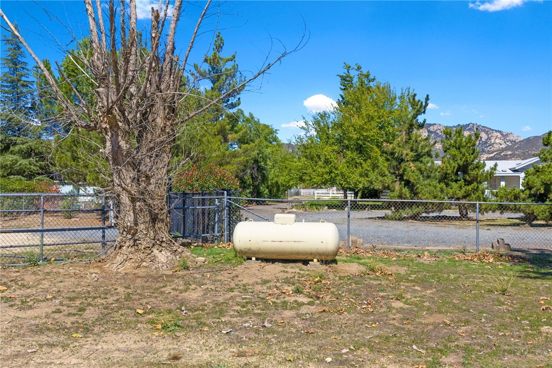 49795 Cherokee Property Photo 14