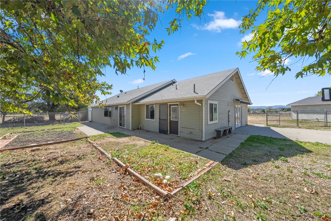 49795 Cherokee Property Photo 15