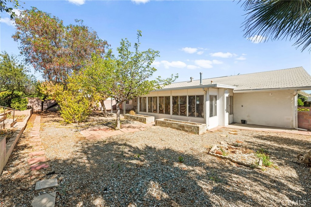 28257 Portsmouth Property Photo 6