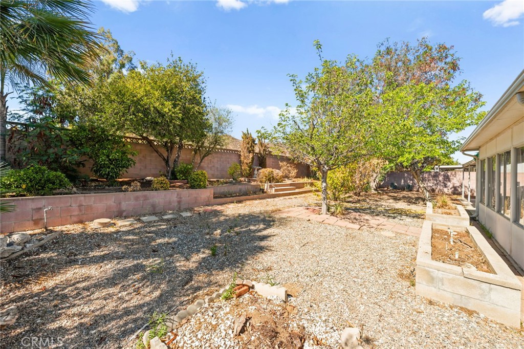 28257 Portsmouth Property Photo 7