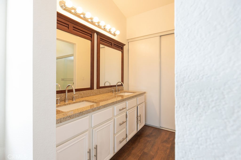 39779 Oak Cliff Drive Property Photo 9
