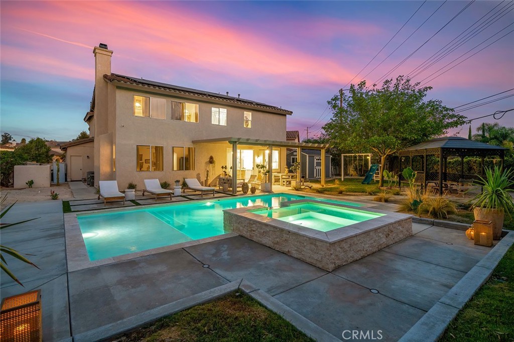 23427 Mountain Song Property Photo 1