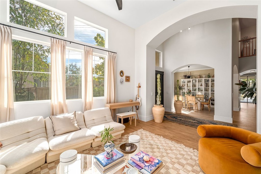 23427 Mountain Song Property Photo 8