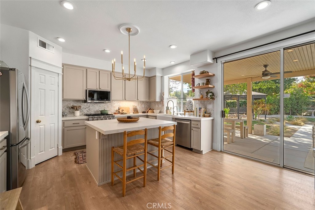 23427 Mountain Song Property Photo 13