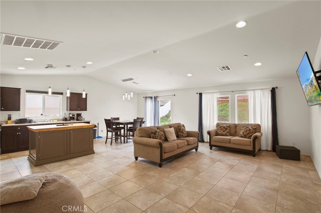 33143 Big Range Drive Property Photo 5