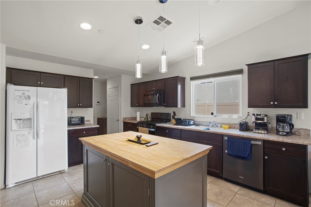 33143 Big Range Drive Property Photo 11