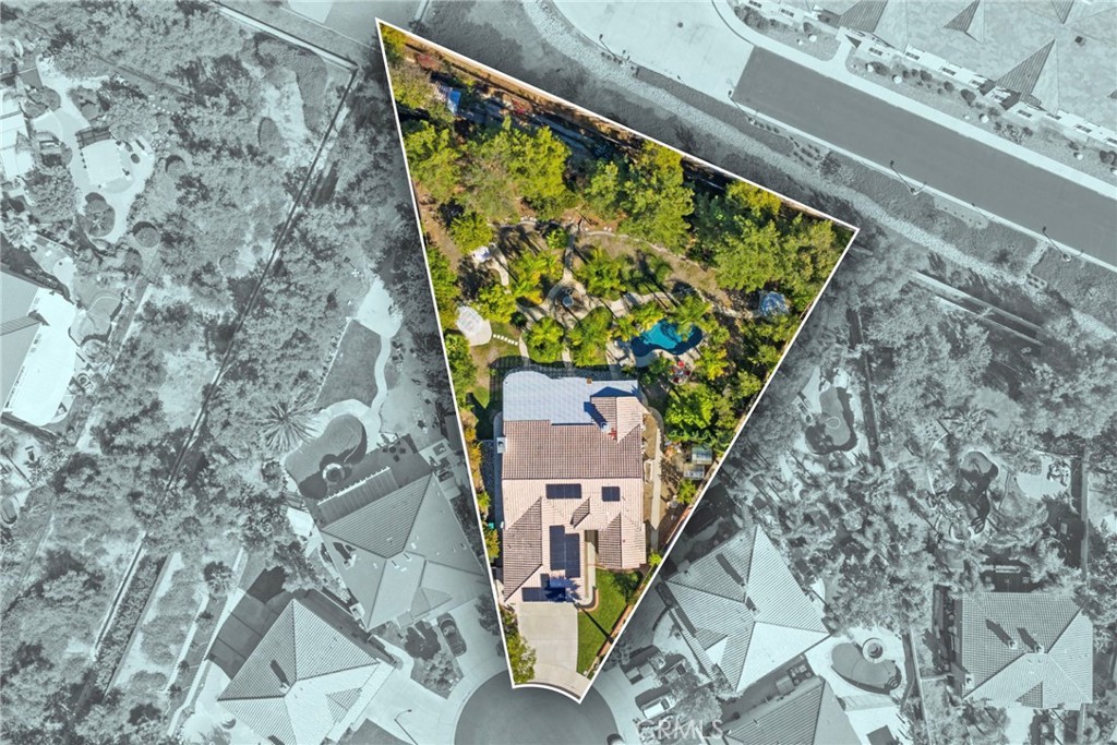 36012 Corte Pavia Property Photo 6