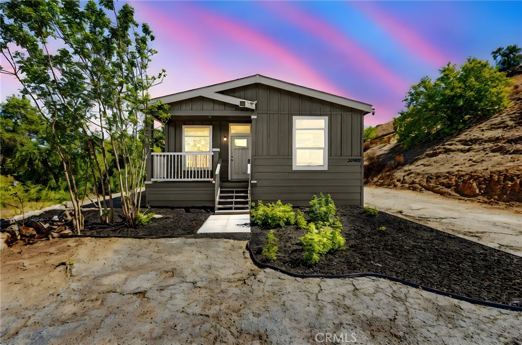 26980 Peach Street Property Photo 3