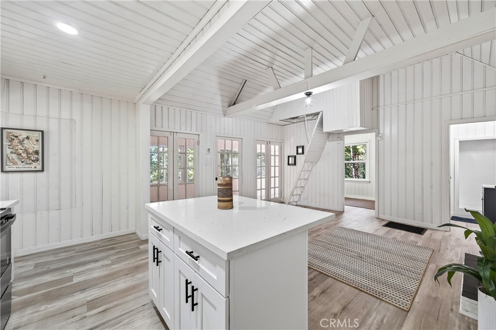 23740 Skyland Property Photo 3
