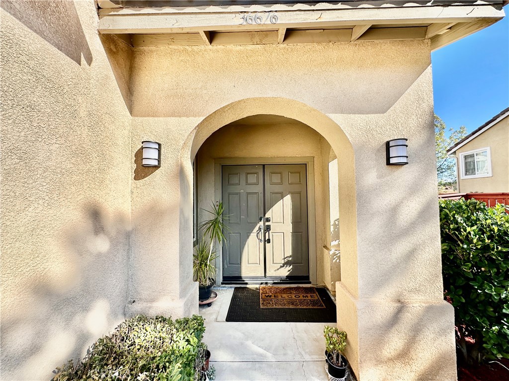 36676 Lynwood Ave Property Photo 4