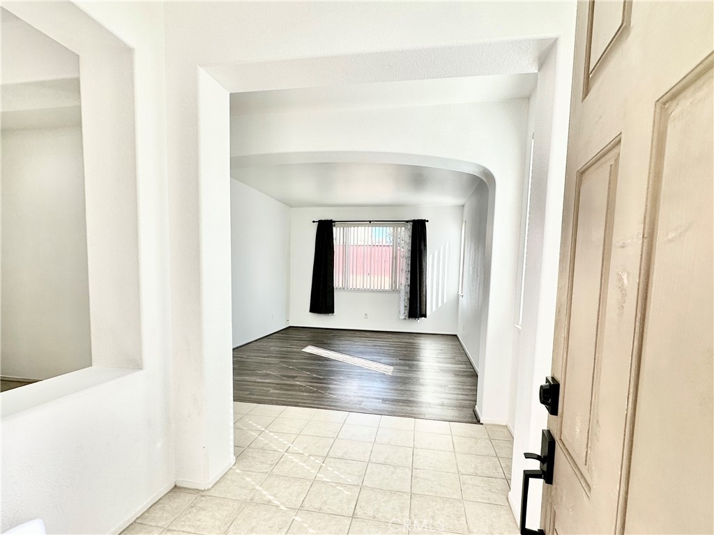36676 Lynwood Ave Property Photo 5