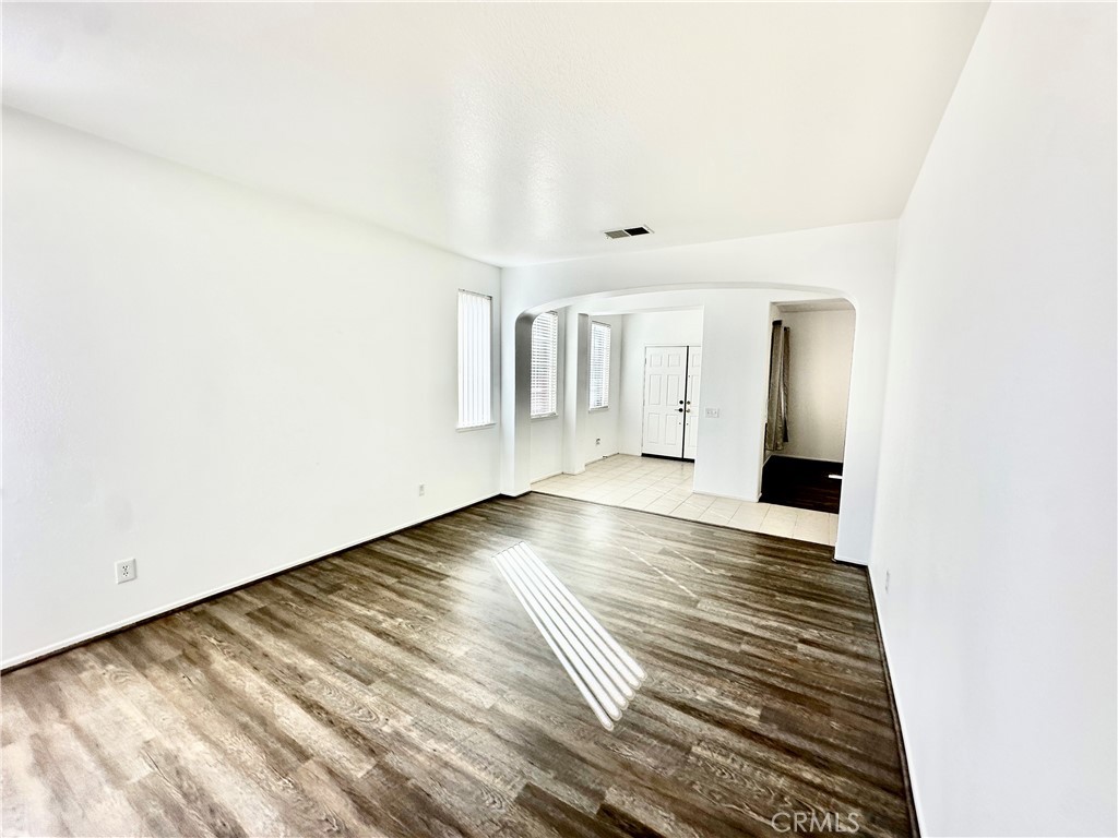 36676 Lynwood Ave Property Photo 10