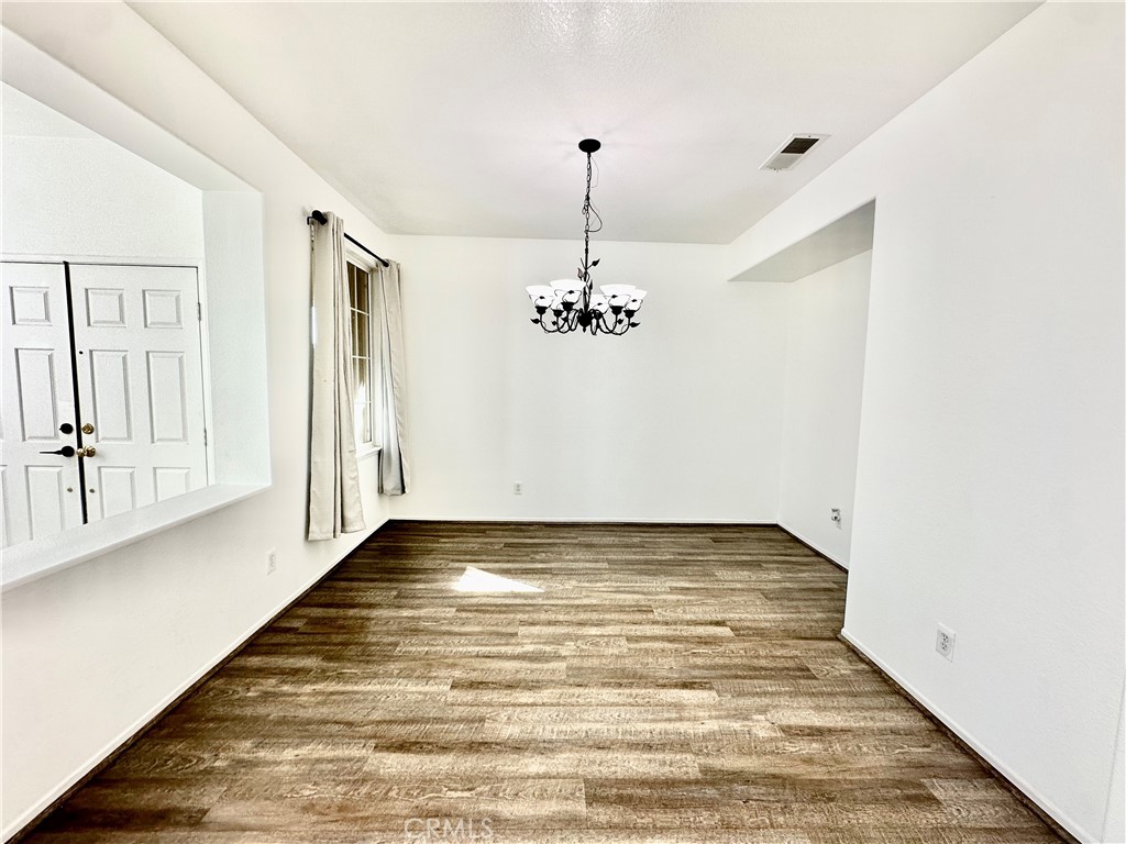 36676 Lynwood Ave Property Photo 11