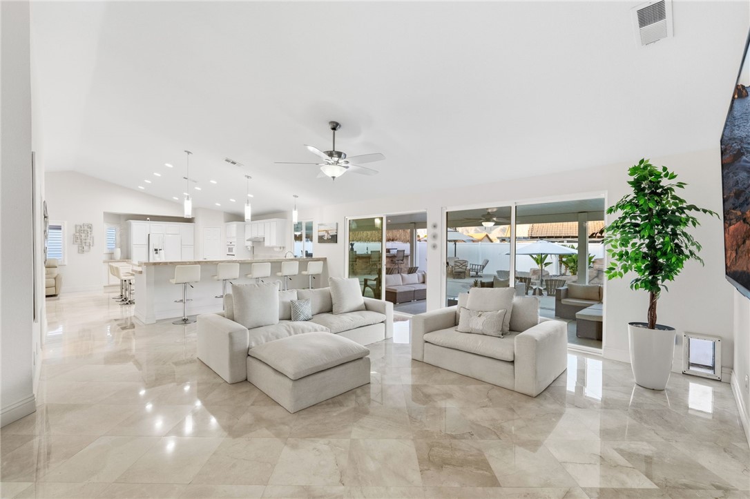 1497 Park Property Photo 5