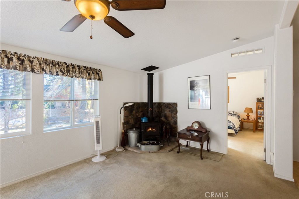 23700 Clement Way Property Photo 8