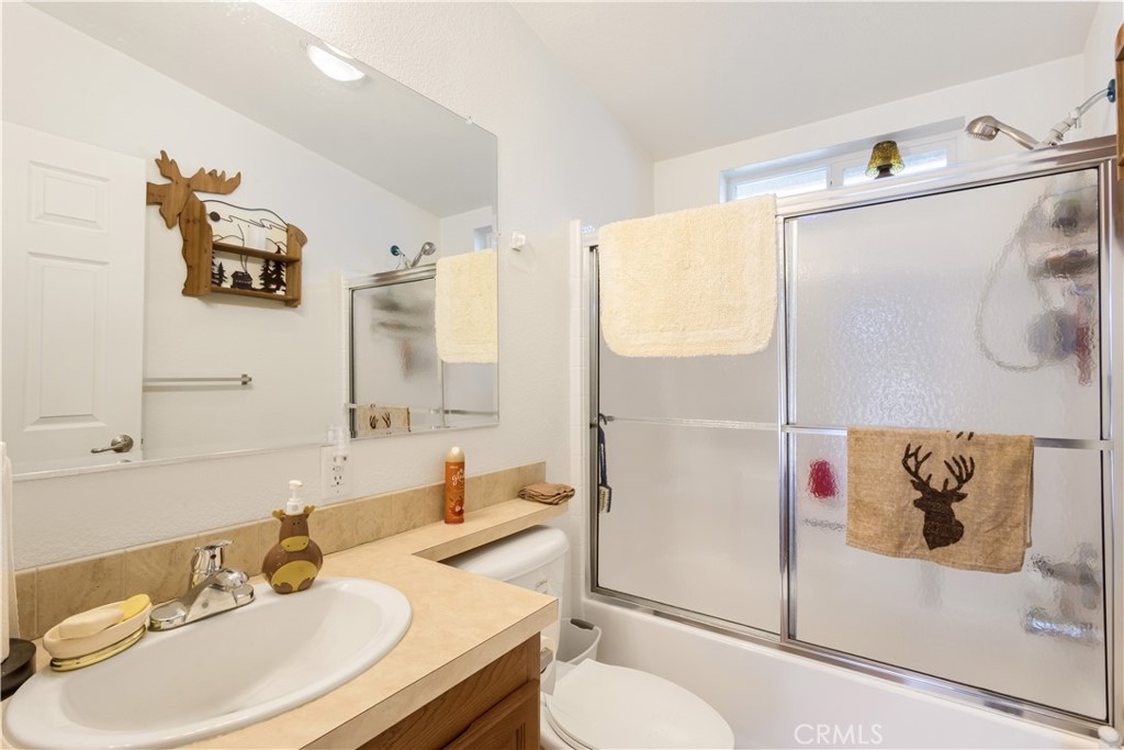 23700 Clement Way Property Photo 14