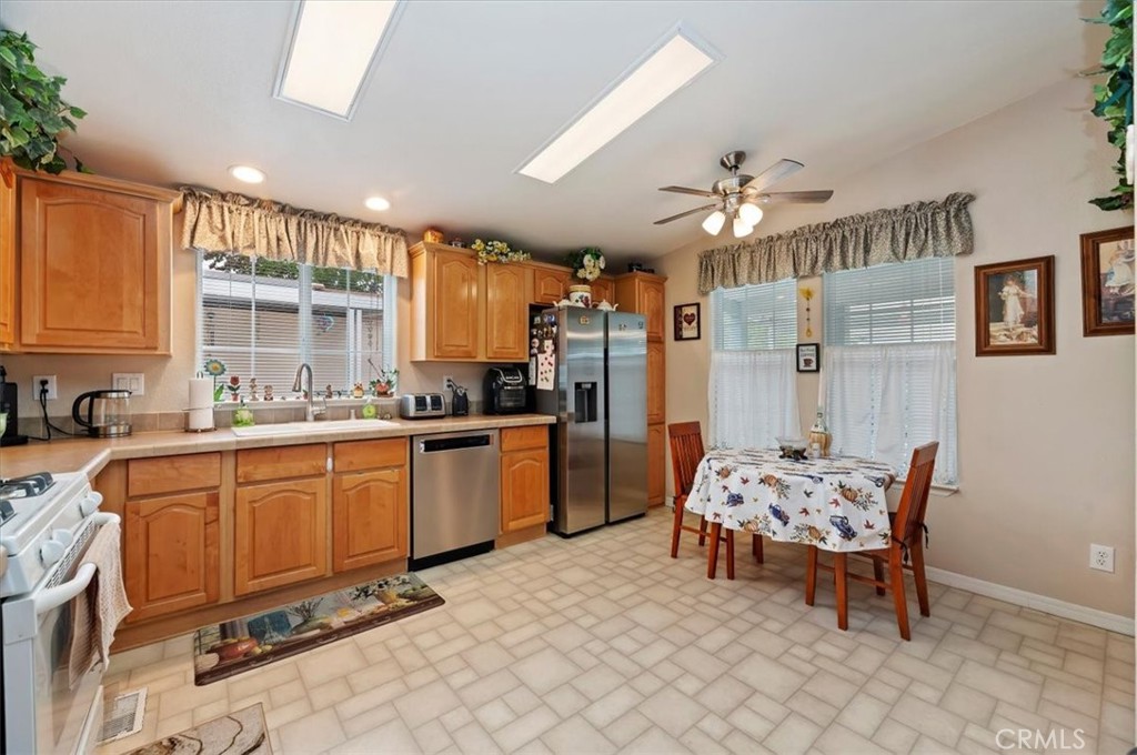 31130 S General Kearny Road 147 Property Photo 4