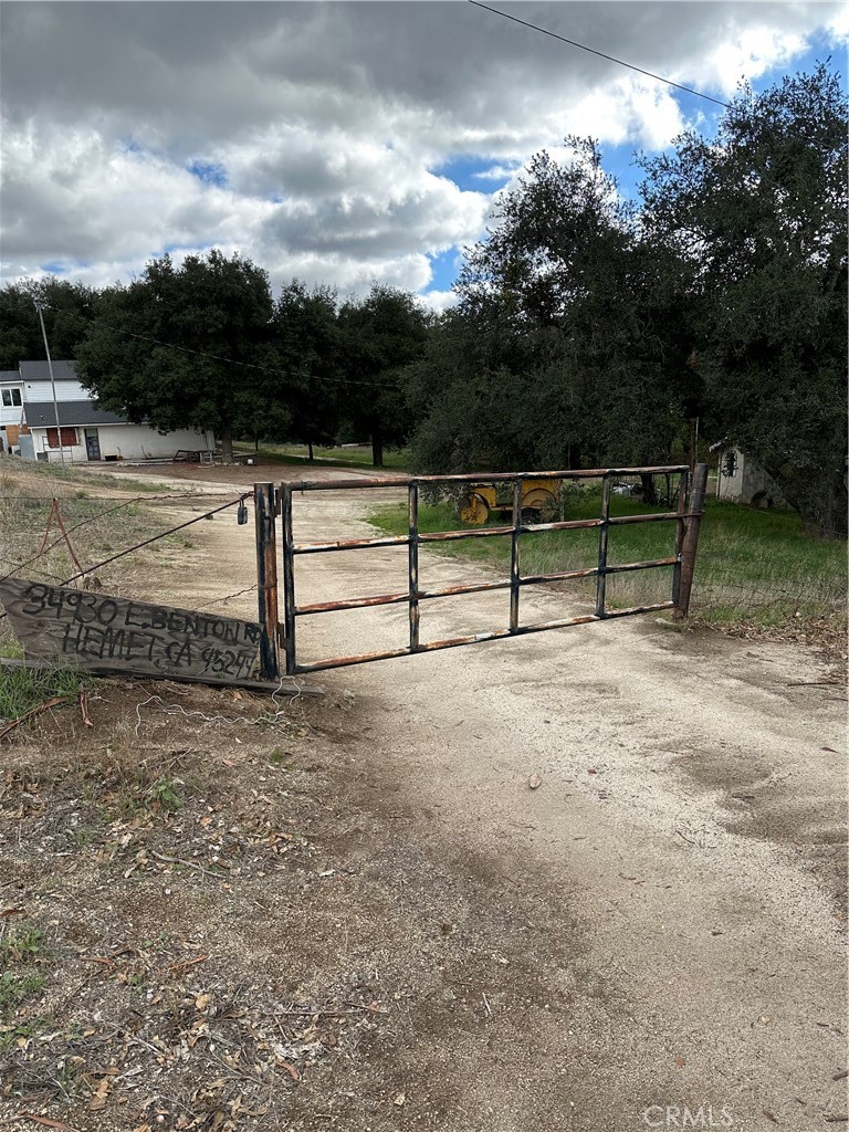 34930 Benton Road Property Photo 12