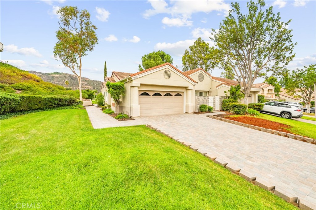 38521 Glen Abbey Property Photo 3