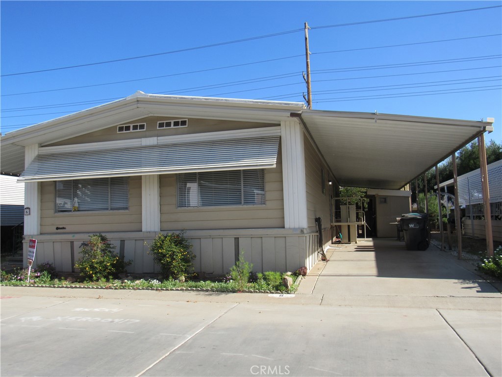 27701 Murrieta Road 6 Property Photo 4